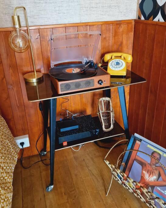 Studio 2 Pers Aux Inspirations 60S Chalon-sur-Saône Dış mekan fotoğraf